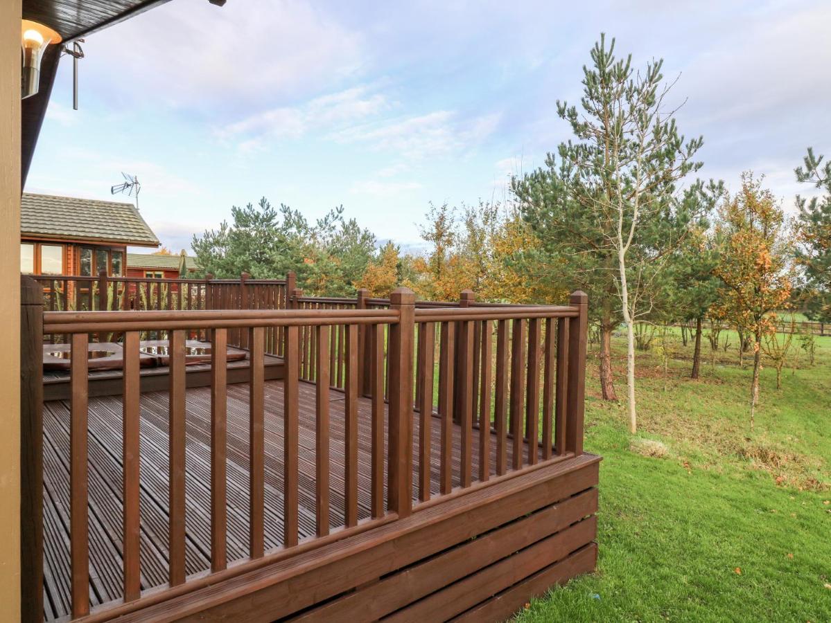 Oakwood Lodge Йорк Экстерьер фото